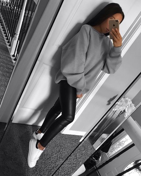 Trendy Outfits 2020, Look Legging, Mode Editorials, Outfit Chic, Populaire Outfits, Legging Outfits, Stil Inspiration, Cooler Look, Ținută Casual