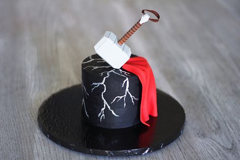 Thor Theme Cake, Thor Birthday Party Ideas, Thor Cake Ideas, Thor Birthday Cake, Thor Birthday Party, Thor Cake, Thunder Cake, Cake 2022, Thor Birthday