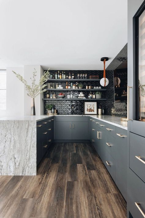 Step inside this home with drool worthy interiors in the Chicago suburbs Contemporary Home Bar Designs, Flat Front Cabinets, Chicago House, Sleek Kitchen, Home Bar Designs, Chicago Suburbs, Beautiful Home Designs, Basement Bar, Wet Bar