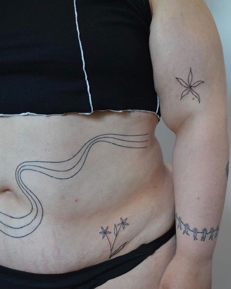 Big Belly Tattoos For Women, Fat People Tattoos, Plus Size Tummy Tattoo, Belly Tattoos For Women Plus Size, Stomach Tattoos Plus Size, Plus Size Body Tattoo, Tattoos On Plus Size, Plus Size Belly Tattoo, Plus Size Tattoo Placement