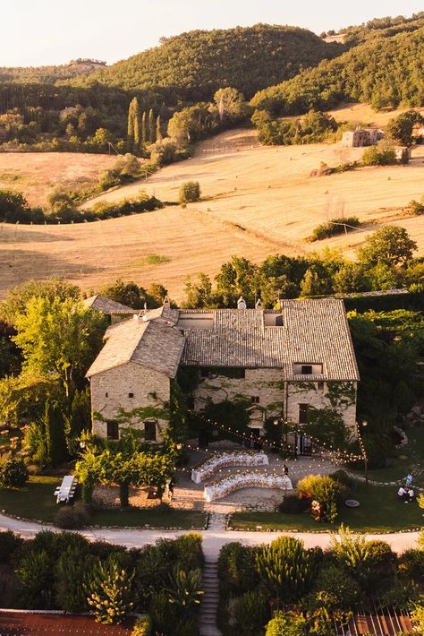 Tuscany Italy Wedding, Italian Wedding Venues, Assisi Italy, Wedding Pool Party, Sicily Wedding, Pool Wedding, Spanish Wedding, Tuscan Wedding, European Wedding