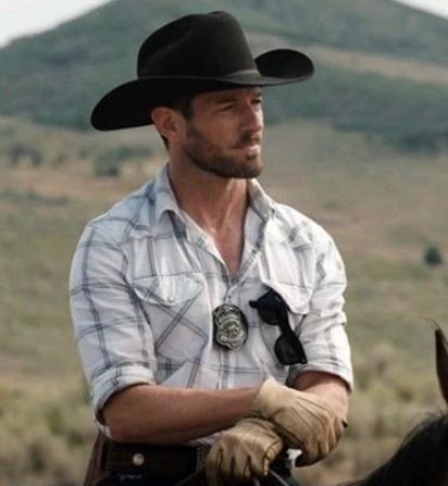 Ryan Yellowstone Aesthetic, Ryan Yellowstone, Yellowstone Men, Yellowstone Cowboys, Cowboy Men, The Last Ride, Yellowstone Series, Ian Bohen, Peter Hale