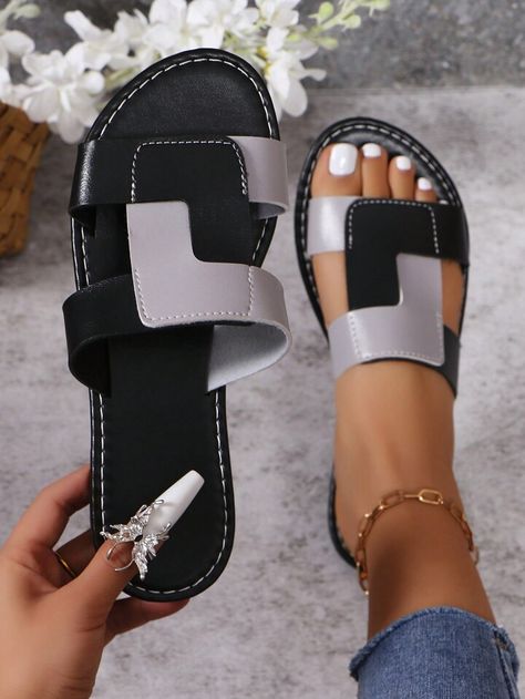 Slippers Design, Trendy Slippers, Casual Shoes Women Sneakers, Mens Sandals Fashion, Fancy Sandals, Leather Slippers For Men, Women Slippers Fashion, Pretty Sandals, Trending Womens Shoes