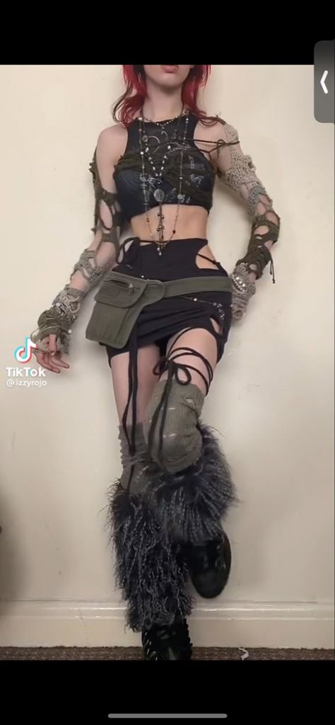 Y2k Outfits For Concerts, Ashnikko Concert Outfits, Dystopian Punk Fashion, Mad Max Rave Outfit, Hyperpop Concert Outfit, Rave Outfits Fairy, Wasteland Rave Outfits, Festival Goth Outfit, Goth Cyberpunk Outfit