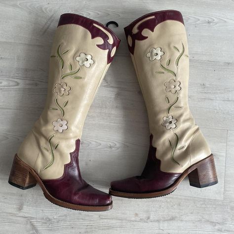 Sendra vintage cowboy boots flower EU Size 40 - Depop Fold Over Cowboy Boots, Coquette Cowboy Boots, Cowboy Boot Flowers, Cool Cowboy Boots, Cowboy Boots With Flowers, 70s Rockstar, Purple Cowboy Boots, Cute Cowboy Boots, Vintage Wishlist