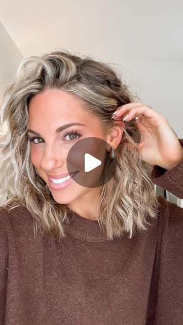 Lob Curls Tutorial, Lob Hairstyle Tutorial, Chopstick Curls Short Hair, Wand Curls Short Hair, Three Barrel Curls, Tiny Curls, Blonde Lob, Barrel Curls, How To Curl Short Hair