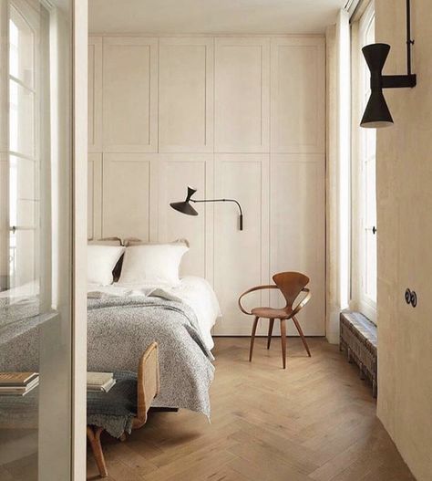 Minimalism Living, Minimalist Dekor, Parisian Apartment, Patio Interior, Home Remodel, Milk Paint, Cheap Decor, Minimalist Bedroom, Bbq Grill