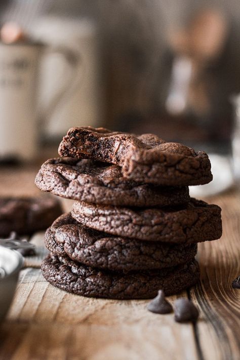 Soft, thick and chewy high altitude tested brownie cookies, made without a mixer, and no chill time needed. High Altitude Christmas Cookies, High Altitude Brownies, High Altitude Baking Recipes, High Altitude Cookies, Christmas Cookies And Candy, Cookies 2023, Cookies And Candy, High Altitude Baking, Cinnamon Granola