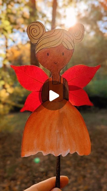 Nature Fairy, Leaf Wings, Fairies Flying, Fairy Paintings, Autumn Fairy, Cute Nature, Instagram Autumn, Fairy Wands, Fairies Elves