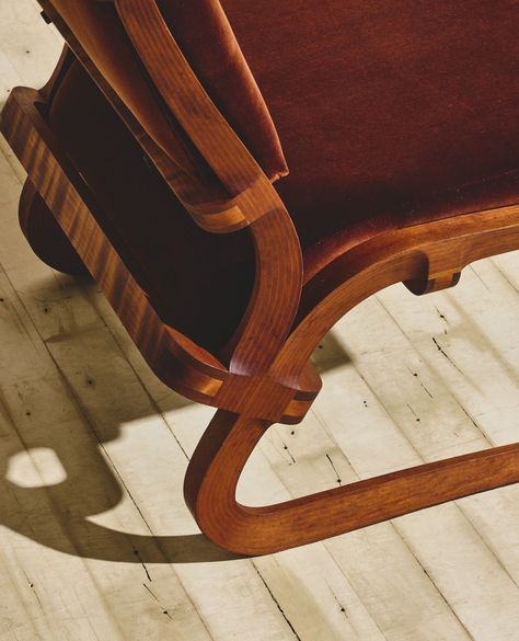 Introducing the Norwegian Easy Chair: A true mid-century masterpiece, inspired by the iconic style of Oddvin Rykken from the 1950s. Crafted with meticulous attention to detail, its frame is expertly constructed from laminated and stained beechwood, echoing the era's emphasis on both form and function. Originally conceived to embody the sleek lines and minimalist aesthetic of the mid-century modern movement, this chair has been thoughtfully restored to its former glory.⁠ ⁠ Adorned with cushion... Burnt Sugar, Form And Function, Iconic Style, Easy Chair, Minimalist Aesthetic, Cotton Velvet, Reupholster, The 1950s, Emphasis