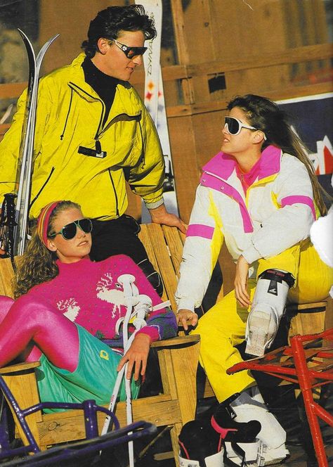 90s Skiing Aesthetic, 1980s Ski Fashion, 80s Skiing Outfit, Apres Ski 80s, 80s Ski Gear, 80s Apres Ski, Apres Ski Vintage, Retro Ski Outfit, 80s Skiing