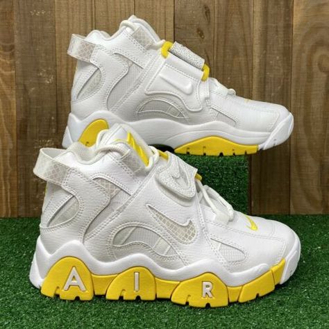 Nike Air Barrage Mid, Nike Air Barrage, Nike Wedges, Nike Air Max 2015, Boty Nike, Yellow Nikes, Nike Fashion Shoes, White Chrome, Shoes Outfit Fashion