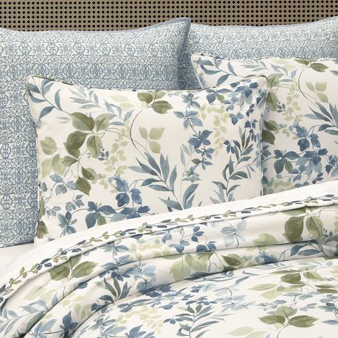 The Evergreen - Blue 4 Piece Comforter Set features a botanical leaf design that brings the serenity of a lush garden into the splendor of your home. Blue And Cream Bedroom, Blue Green Bedrooms, Green Bedroom Walls, Pine Bedroom, Cream Bedrooms, Queen Size Comforter Sets, Floral Bedspread, Blue Comforter Sets, Blue Comforter