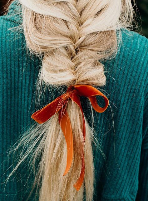 Holiday Hair Accessories, Ribbon Braids, Luxy Hair, Hair Cute, Have Inspiration, Makeup Salon, Braid Hair, Hair Ribbon, Holiday Hairstyles