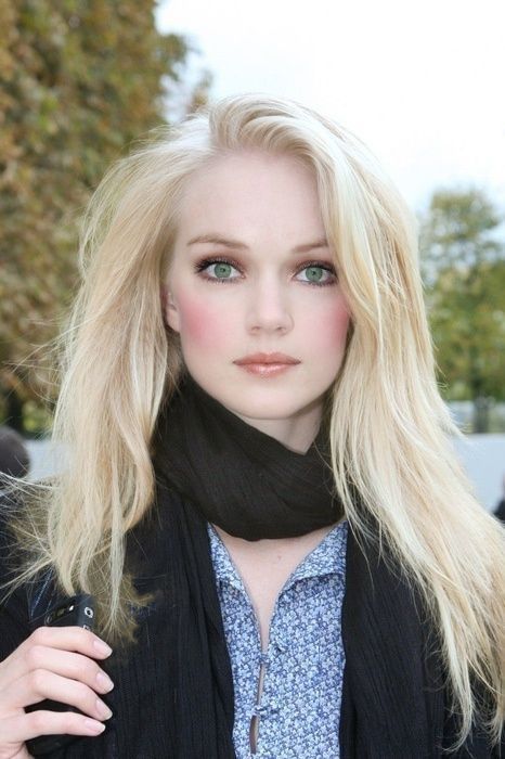 Hair Color For Pale Skin, Blonde Hair Pale Skin, Pale Blonde Hair, Pale Skin Hair Color, Flushed Cheeks, Fashionable Hairstyles, Hair Pale Skin, Lindsay Ellingson, Girls With Long Hair