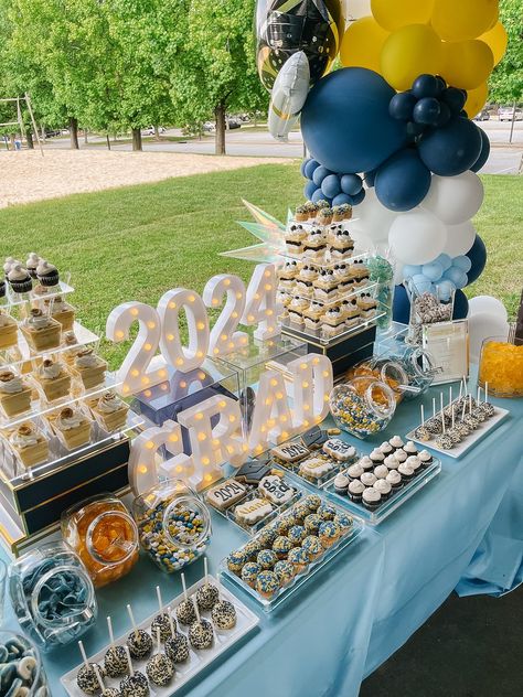 Candy Bar Ideas For Graduation, Blue And Yellow Graduation Party Ideas, Graduation Open House Decorations, Graduation Display Table, Candy Bar Ideas, Dessert Table Graduation, Grad Party Theme, Graduation Brunch, Graduation Party Desserts