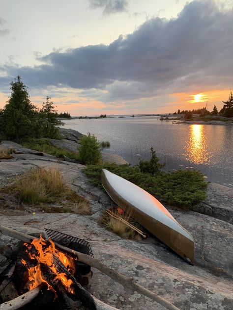 Georgian Bay Ontario Aura Candle, Hiking Vibes, Ontario Camping, Ontario Summer, Pleasing Photos, Georgian Bay, Canoe Trip, Quiet Life, Vancouver Island