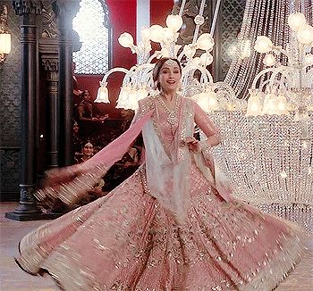 Ghar More Pardesiya Dress, Ghar More Pardesiya, Rani Padmavati, Deewani Mastani, Academia Outfits Aesthetic, Rooh Afza, Bollywood Aesthetics, Gif File, Bollywood Films