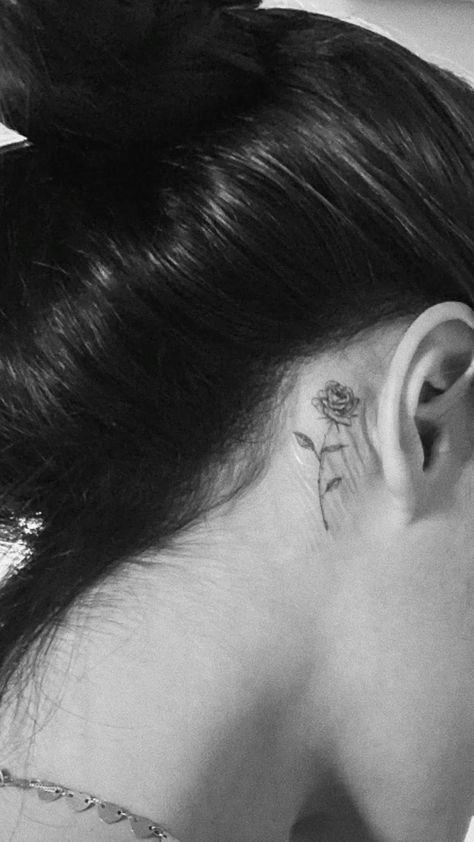 Behind The Ear Rose Tattoo Ideas, Rose Tattoo On Ear, Rose Tattoo By Ear, Rose Tat Behind Ear, Tattoo Beside Ear, Fine Line Rose Tattoo Behind Ear, Rose Inspired Tattoo, Behind Ear Tats Flower, Flower Tattoos Behind The Ear