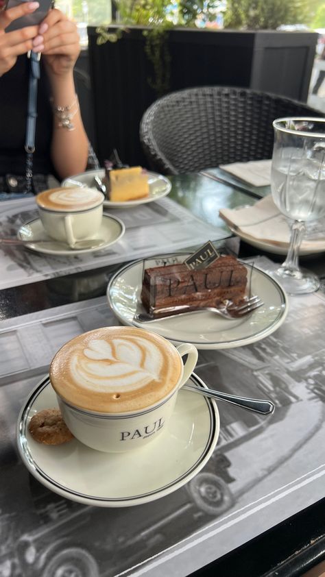 Paul Coffee, Paul Restaurant, Cappuccino Cafe, Tea Time Food, Sweet Cake, Pretty Drinks, Turkish Coffee, Food Snapchat, Coffee Cafe