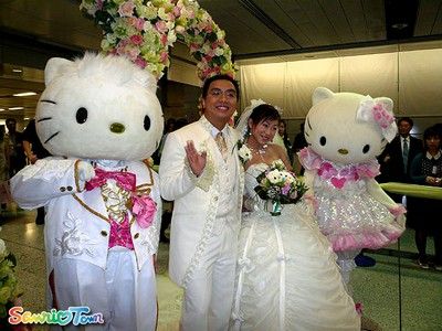 Ah yes.  The sanctity of marriage. Y2k Hello Kitty Outfits, Hello Kitty Corset, Hello Kitty Outfits, Goth Hello Kitty, Aesthetic Hello Kitty, Hello Kitty Wedding, Hello Kitty Girl, 헬로키티 배경화면, Hello Kitty Y2k