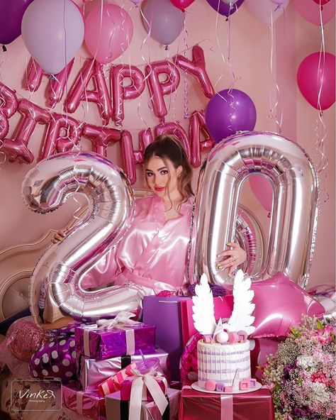 Happy Birthday Dp Girl, Happy Birthday Dp, Birthday Girl Dp, Bday Aesthetic, 20 Happy Birthday, Birthday Dp, Birthday Dpz, Surprise Birthday Decorations, Dp Girl