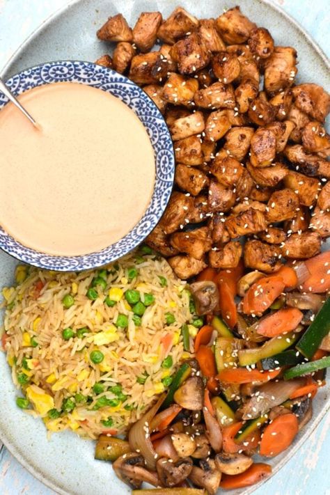 Hibachi Chicken (Benihana Copycat) - GypsyPlate Hibachi Vegetables Recipe, Hibachi Vegetables, Chicken Yakisoba, Japanese Meals, Hibachi Recipes, Sautéed Veggies, Hibachi Chicken, Inflammation Recipes, Potato Skillet