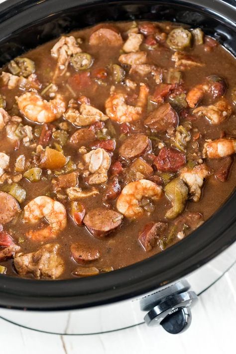 Overnight Meals, Gumbo Slow Cooker, Gumbo Recipe Crockpot, August Meals, Crockpot Jambalaya, Gumbo Crockpot, Slow Cooker Cajun, Gumbo Recipe Easy, Cajun Gumbo