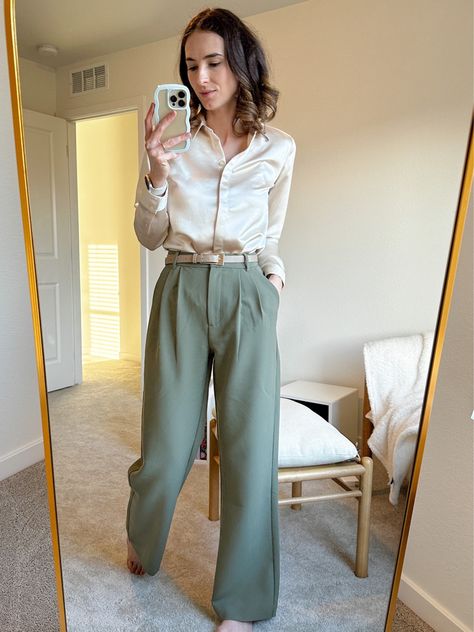 Workwear inspo, work outfit, smart casual, business casual, neutral colors Follow my shop @bycamilafin on the @shop.LTK app to shop this post and get my exclusive app-only content! #liketkit #LTKworkwear #LTKFind #LTKstyletip @shop.ltk Smart Casual Workwear, Networking Event Outfit, Business Casual Neutral, Summer Smart Casual, Event Outfit Ideas, Corporate Attire Women, Business Casual Skirt, Buisness Casual, Classy Business Outfits