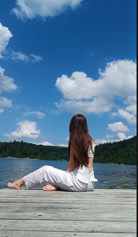 Lake photo idea how to pose summer holiday aesthetic nature beatifull Poses At Lake, Lake Poses, Summer Holiday Aesthetic, Profil Pictures, Baku City, Holiday Aesthetic, Lake Photos, Aesthetic Nature, Photo Idea