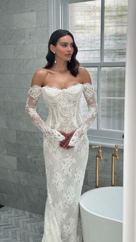 ERAMIA by @pallascoutureprivee 🤍 | Instagram Wedding Dress With Back Tattoo, Old Lady Wedding Dress, Body Con Wedding Dress Lace, Vintage Civil Wedding Dress, Love Shack Fancy Wedding Dress, Tattoos In A Wedding Dress, Mills Nova Wedding Dresses, Wedding Dresses With Tattoos, Cat Eye Neckline Wedding Dress