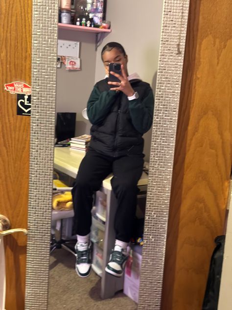 Michigan Green Dunks Outfit, Sweatpants And Dunks Outfit, Army Green Dunks Outfit, Varsity Green Dunks Outfit, Gorge Green Dunks Outfit, Mint Dunks Outfit, Dark Green Dunks Outfit, Vintage Green Dunks Outfit, Medium Olive Dunks Outfit