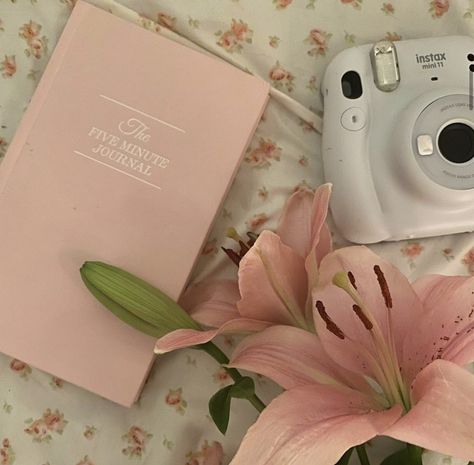 Pastel pink
Pink
Coquette 
Soft 
Instax camera 
Journaling Pink Photo Dump, Photo Dump Aesthetic, Dump Aesthetic, Dump Photos, Beautifully Broken, Nothing But Flowers, Pink Photo, Photo Dump, Pretty Pictures