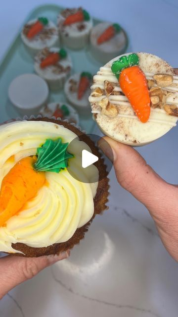 The Original CakePuck! on Instagram: "Easy and delicious!   A quick way to do carrot cake pucks when you don’t feel like turning on the oven 👊🏼  I only used half the frosting that they came with.   I added 1/2 cup toasted, chopped walnuts to every four mini cakes.  4 mini cakes make about 12 puck centers.   I hope you enjoy these as much as we do!!   #cakepucks #carrotcake #costcofinds #bentycakes #whitechocolate" Cake Pucks How To, Cake Puck Designs, Cake Pucks Diy, Benty Pucks, Cake Puck Ideas, Cake Pucks Recipe, Easy Bake Sale Treats, 4 Mini Cakes, Louisiana Cottage