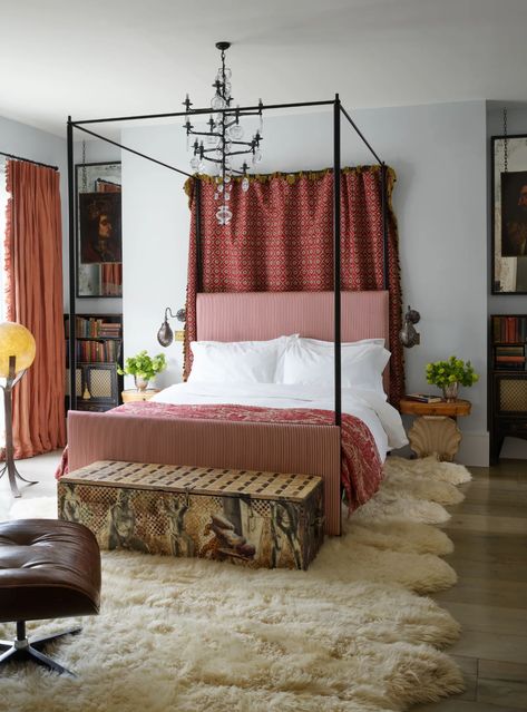 Rachel Chudley, Designed Bedroom, Rug Layering, Bed Canopies, London Living Room, Robert Kime, Bespoke Beds, London Living, London Townhouse