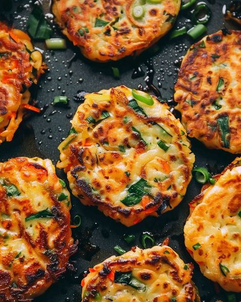 My Korean friend showed me this recipe, and wowzers! I had no idea it could taste this good! Korean Vegetable Pancakes, Korean Vegetables, Family Around The Table, Vegetable Pancakes, Korean Recipes, Grilled Cheese Recipes, Savoury Recipes, Delish Recipes, Full Meal Recipes