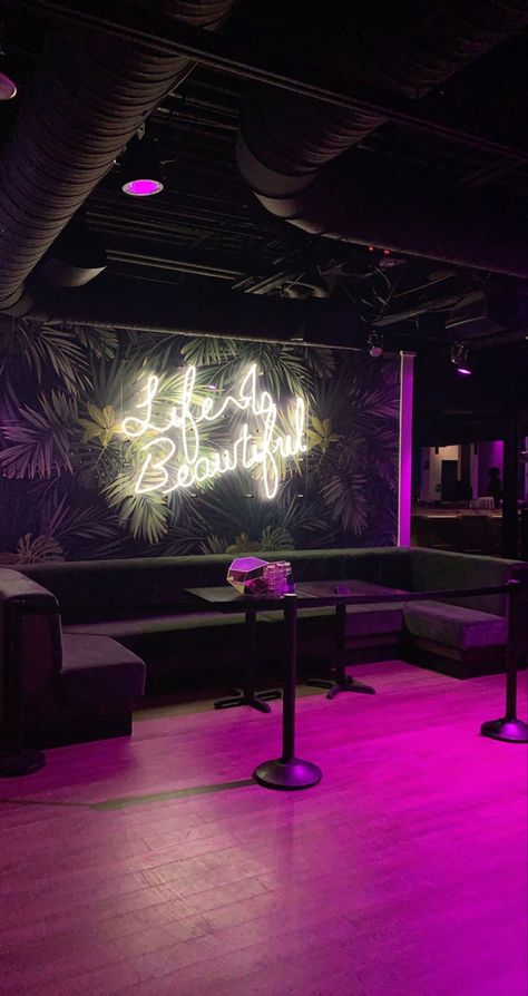 Club Design Interior, Wedding Neon Light, Sign For Room, Bar Lounge Design, Neon Bedroom, Nightclub Aesthetic, Logo Neon, Nightclub Design, Bar Interior