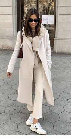 Casual Chique Stijl, Chique Outfit, Chique Outfits, Winter Fashion Outfits Casual, Beige Outfit, Casual Outfit Inspiration, Coat Outfits, Looks Chic, 가을 패션