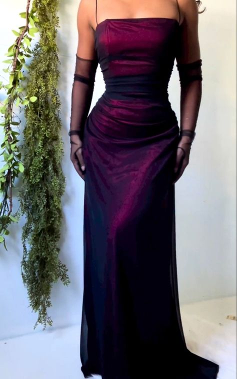 Dark Purple Prom Dress Ball Gown, Dark Red Dress Long Elegant Formal, Dark Purple Dress Formal Evening Gowns, Elegant Dark Purple Dress, Classy Prom Dresses Purple, Elegant Purple Dress Classy, Dark Purple Vintage Dress, Dark Purple Dresses Prom, Prom Dress Purple Dark