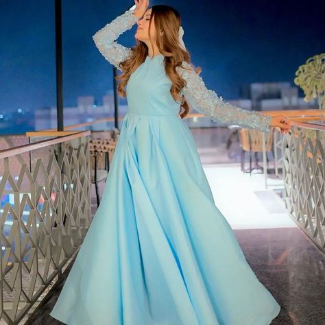 #rabeecakhan 💙💫 Rebecca Khan, Frocks And Gowns, Rabbit Wallpaper, Baby Birthday Dress, Stylish Kurtis Design, Fairytale Gown, Long Frock Designs, Maxi Dress Designs, Womens Trendy Dresses