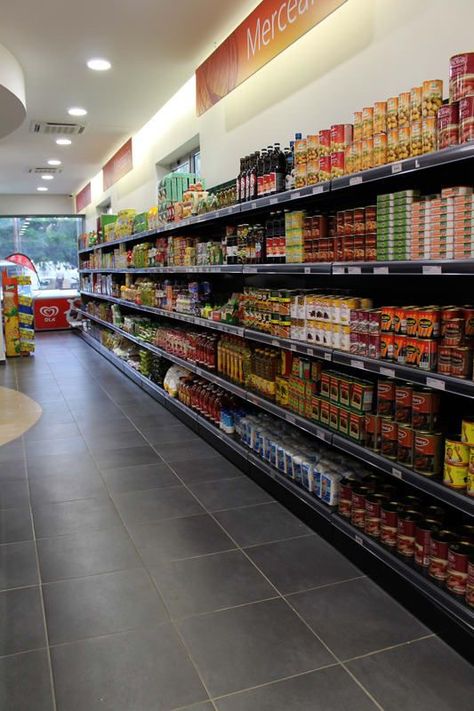 Small Supermarket Design, Super Market Design, Small Shop Interior, Groceries Store, Retail Store Layout, Supermarket Design Interior, Store Shelves Design, Grocery Store Design, Shopping Food