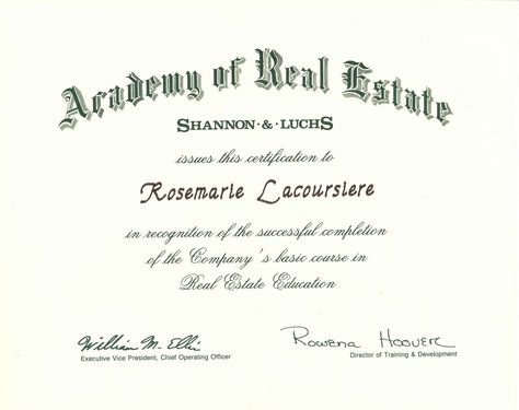 Real Estate License Picture, Real Estate Certificate, Getting Real Estate License, Real Estate Developer Aesthetic, Real Estate License Vision Board, Real Estate License Certificate, Real Estate School Aesthetic, Real Estate License Aesthetic, Real Estate Aesthetic