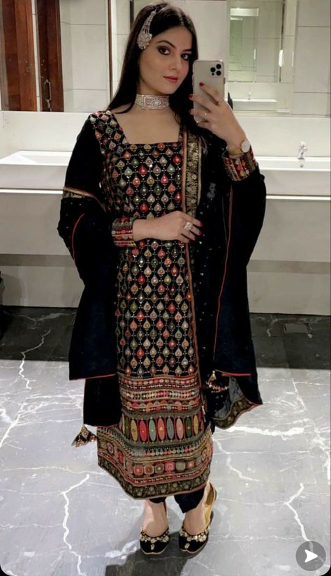 Latest Black Suit Design, Black Suit For Women Indian Punjabi, Black Suit For Women Indian Party Wear, Black Suits For Women Indian, Black Punjabi Suit Party Wear, Pakistani Black Suit, Black Frock Suit, Black Suit Embroidery Designs, Trendy Suits Women Indian