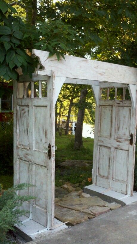 Arbor made from old doors                                                                                                                                                      More Tanaman Pot, Garden Arbor, Garden Area, Whimsical Garden, Old Door, Old Doors, Gorgeous Gardens, Garden Structures, Garden Cottage