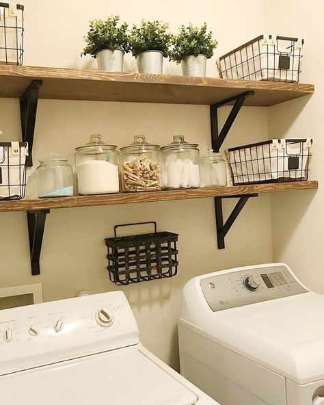 29+ Insanely Organized Laundry Room Ideas That Transform Your Space - From Lemons To Luxury Organized Laundry Room Ideas, Apartment Laundry Room Decor, Apartment Laundry Room, Laundry Room Organization Diy, Organized Laundry Room, Organized Laundry, Laundry Room Organization Ideas, Small Laundry Room Makeover, Laundry Room Wallpaper