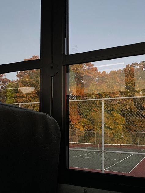 Fall Office Aesthetic, School Morning Aesthetic Fall, Productive Fall Aesthetic, School During Fall Aesthetic, Fall High School Aesthetic, High School Fall Aesthetic, Autumn In School, Fall School Morning, School In Fall Aesthetic