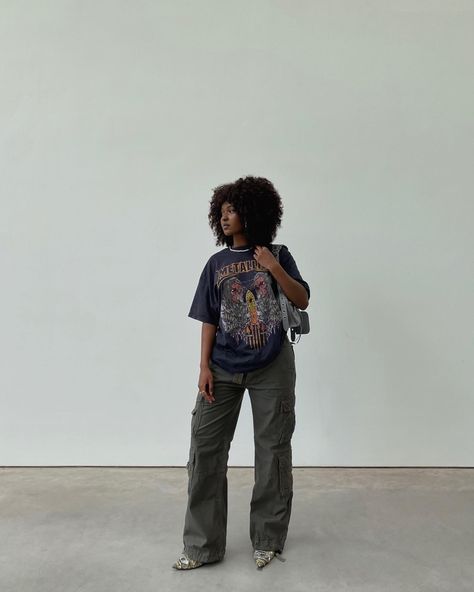 Baggy Pants And Heels Outfit, Baggy Baddie Outfits, Baggy Pants Outfit Black Women, Baggy Pants Heels, Heels With Pants Outfit, Baggy Pants And Heels, Baggy Pants Outfit Women, Doja Henshaw, Tiana Core