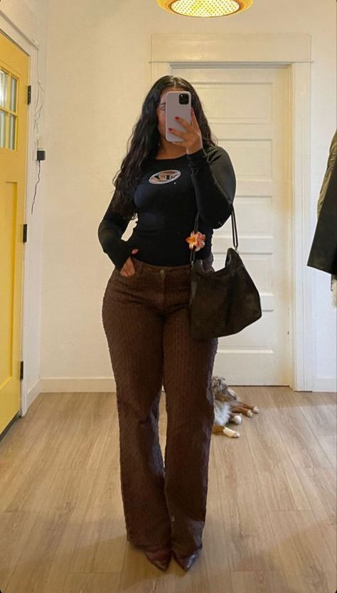 Cute Fall Outfits Aesthetic Black Women, Zoo Date Outfit Winter, Muggy Day Outfit, Midsize Europe Outfits, Nola Outfit Winter, Black Clean Girl Outfits, Late 20s Outfits, Y2k Outfits Brown, Y2k Outfits Baggy