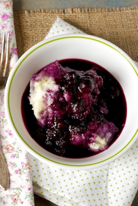 Blueberry Grunt Recipe, Fresh Blueberry Cobbler, Blueberry Dumplings, Blueberry Grunt, Canadian Dishes, Blueberry Cobbler Recipes, Blueberry Sauce, Blueberry Desserts, Blueberry Cobbler