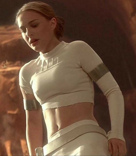 Natalie Portman Star Wars, Celebrity Abs, Star Wars Padme Amidala, Padmé Amidala, Star Wars Padme, Star Wars Anakin, Star Wars Outfits, Star Wars Costumes, Star Wars Women